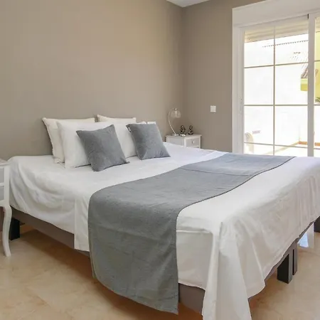 Apartman Cozy In With Kitchenette *
